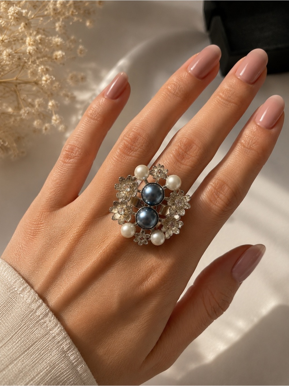 Elegant Pearl & Crysta Ring - Blue Pearls